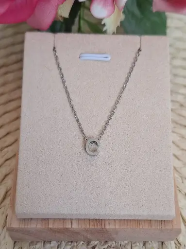 Collar de acero Inicial C