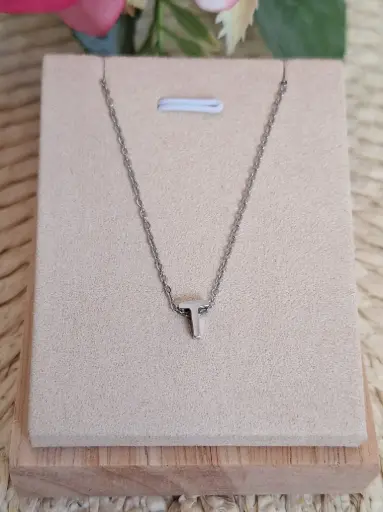 Collar Inicial T